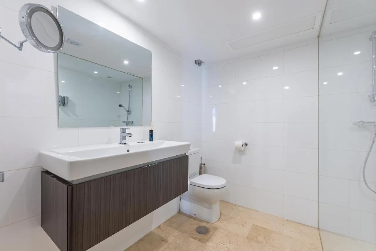 Apartment 2 Bedroom With Sea And Mountain Views, Pool Marbella Spain