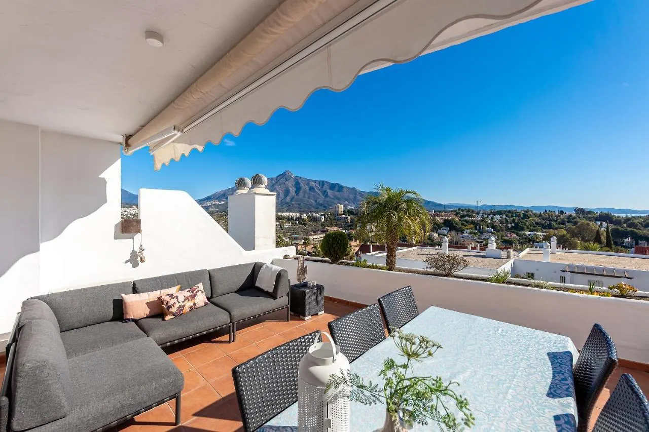 2 Bedroom With Sea And Mountain Views, Pool Marbella Apartment